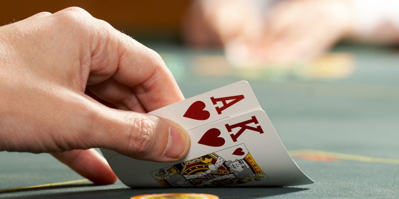 Các lựa chọn trong cách chơi Poker mỗi vòng cược